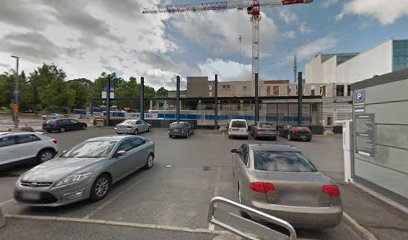 Salon Station Parking