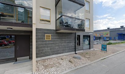 Salon Station Parking