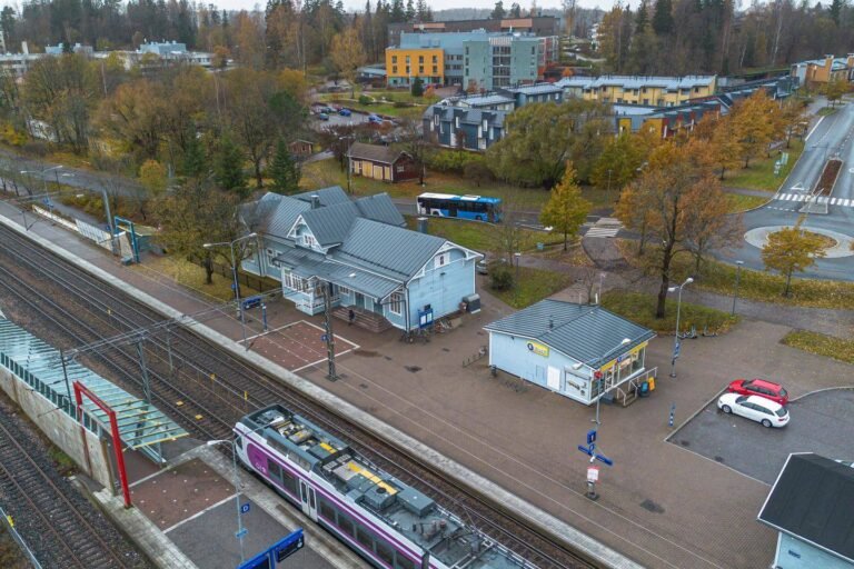 Rantaradan junaliikenne pysähtyy kesällä viideksi viikoksi