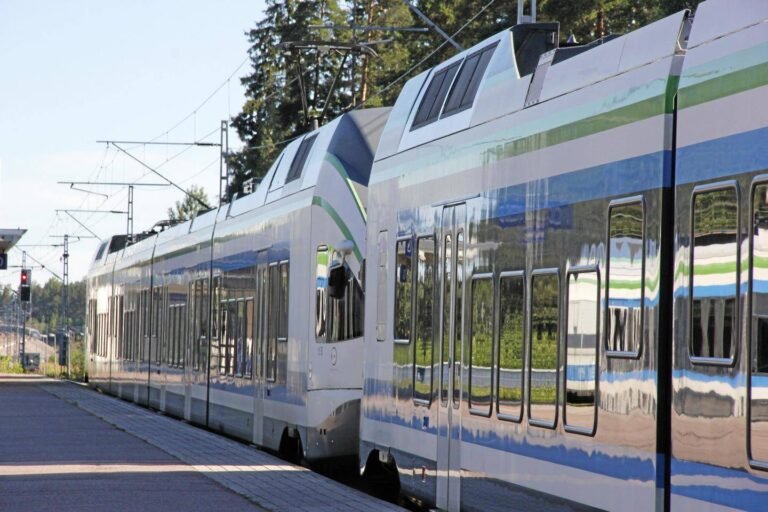 R- ja T-junien yöliikenteeseen muutoksia – Keravan ja Riihimäen välillä poikkeuksia 21.4.-16.5.